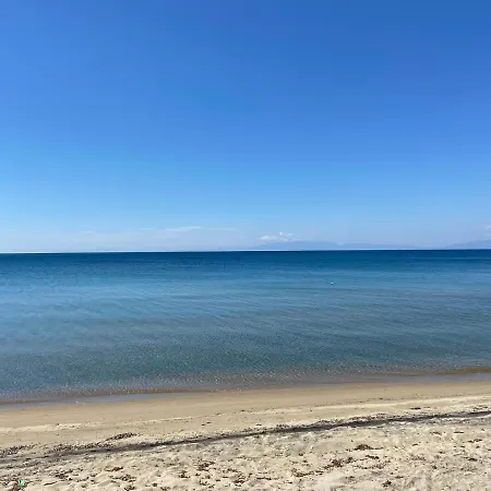 Sea Front Myrat Дом отдыха Эпаноми